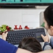 KB Logitech K400 Touch Plus Zwart Wireless Retail